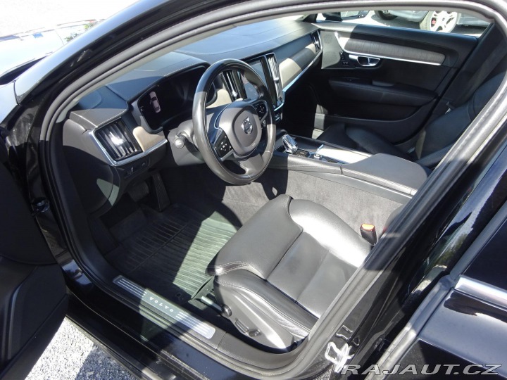 Volvo S90 AWD 173kW Inscription ČR 2022