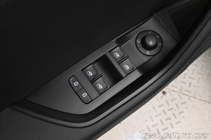 Škoda Superb 2,0 TDI 110kW DSG Style Z 2022