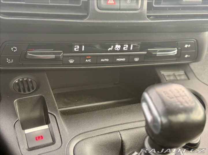Opel Combo 1,2 T LIFE EDITION 1.MAJI 2021