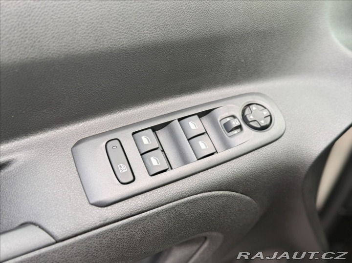 Opel Combo 1,2 T LIFE EDITION 1.MAJI 2021