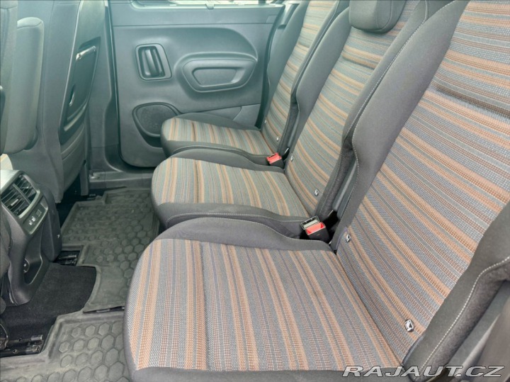 Opel Combo 1,2 T LIFE EDITION 1.MAJI 2021