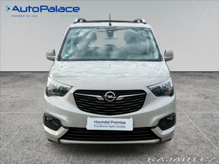 Opel Combo 1,2 T LIFE EDITION 1.MAJI 2021