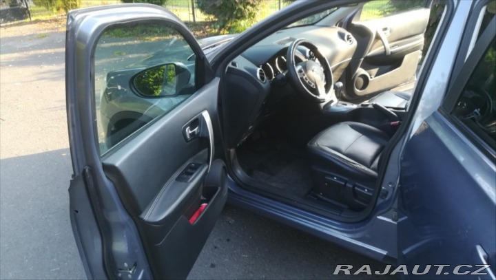 Nissan Qashqai 2,0 104 kW automat s 4x 1800