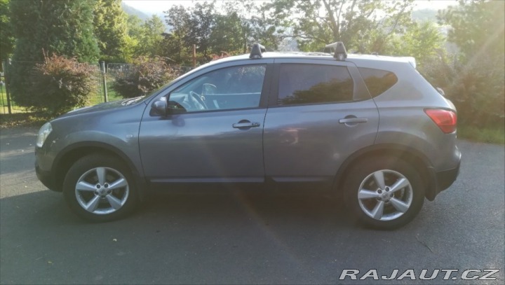 Nissan Qashqai 2,0 104 kW automat s 4x 1800