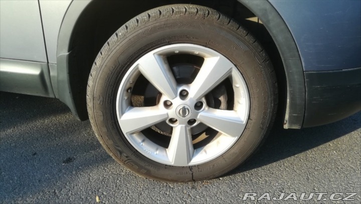 Nissan Qashqai 2,0 104 kW automat s 4x 1800