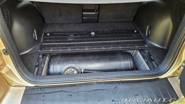 Toyota RAV4 2,0 4x4 LPG, 116 kW, KŮ 2009