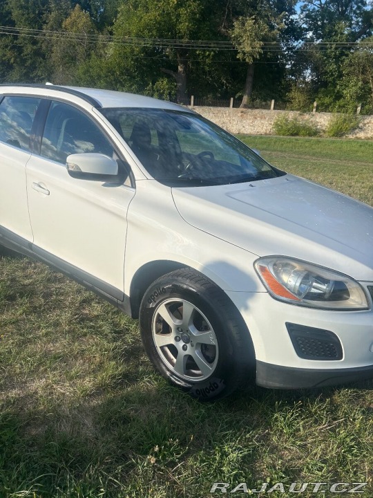 Volvo XC60 2,0 s naftovým motorem 2010