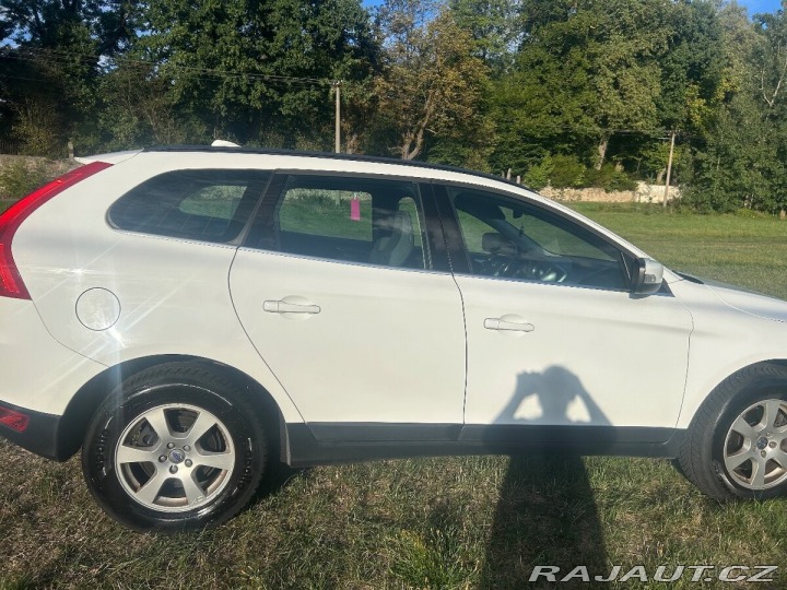 Volvo XC60 2,0 s naftovým motorem 2010