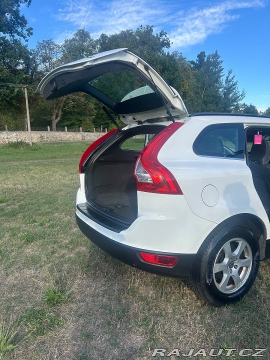 Volvo XC60 2,0 s naftovým motorem 2010