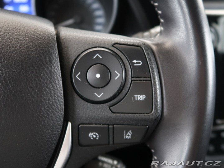Toyota Auris 1.6D,82KW,Manuál,Touring 2015
