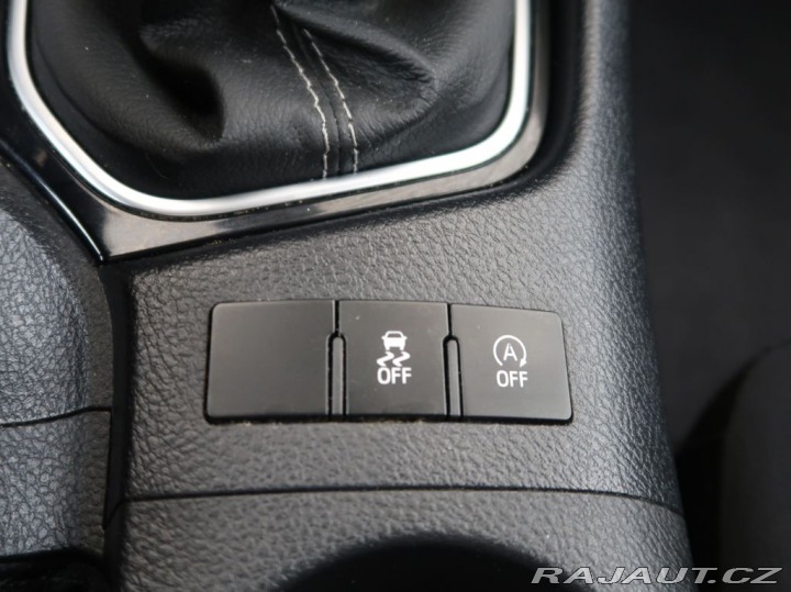 Toyota Auris 1.6D,82KW,Manuál,Touring 2015