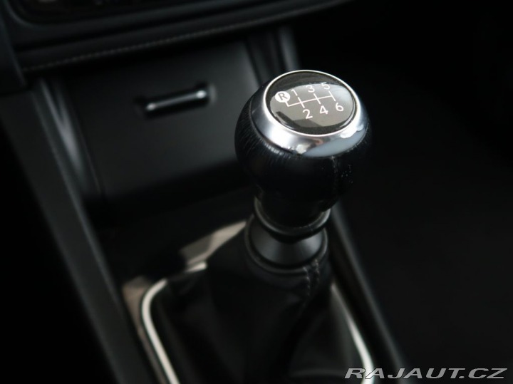 Toyota Auris 1.6D,82KW,Manuál,Touring 2015