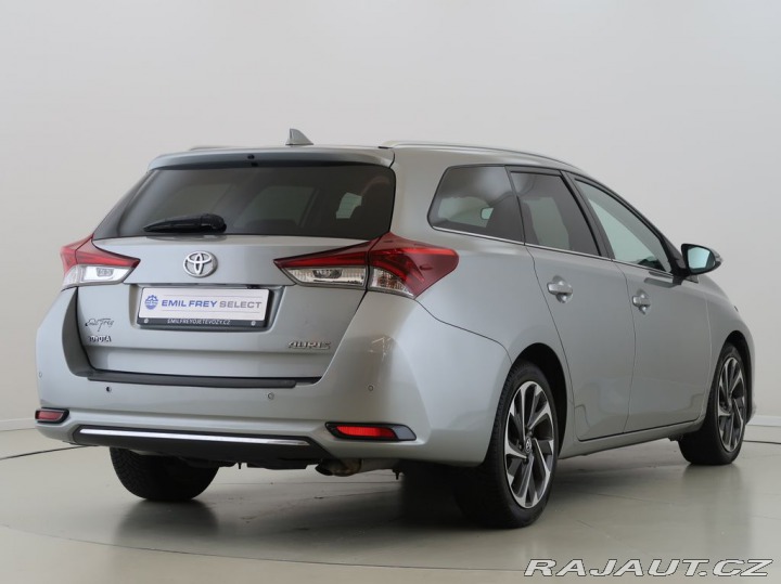 Toyota Auris 1.6D,82KW,Manuál,Touring 2015