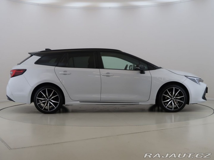 Toyota Corolla 2.0,HEV,112KW,GR SPORT,CZ 2024