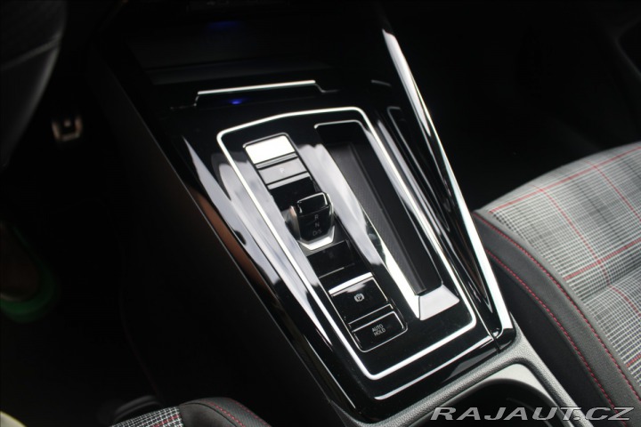 Volkswagen Golf 2,0 TSI GTI DSG 2023