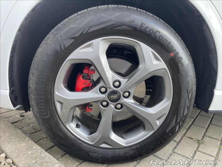 Ford Kuga 2,5 PHEV ST-LINE X 2025
