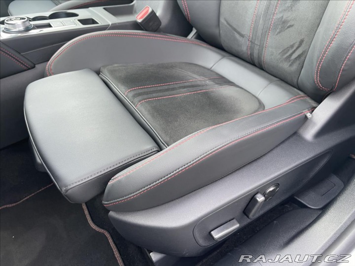 Ford Kuga 2,5 PHEV ST-LINE X 2025