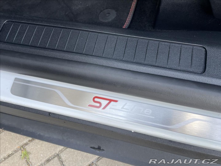 Ford Kuga 2,5 PHEV ST-LINE X 2025