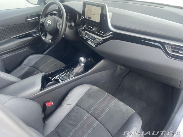 Toyota C-HR 2,0 2,0 Hybrid GR Sport 2022