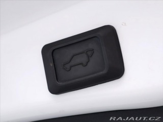 Toyota RAV4 2,5 e-CVT 131kW Selection 2020