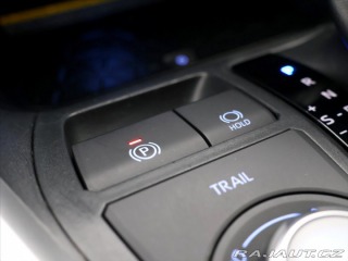 Toyota RAV4 2,5 e-CVT 131kW Selection 2020