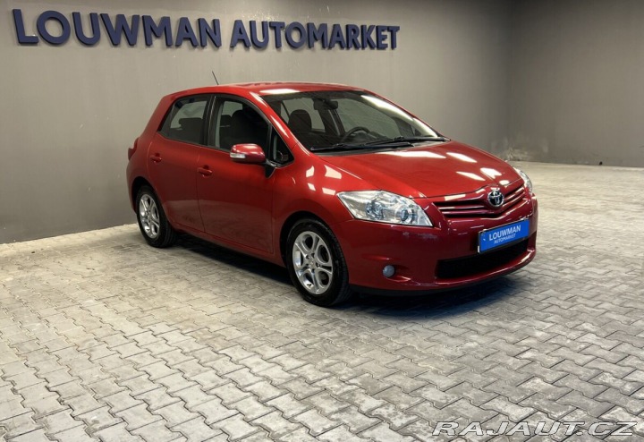 Toyota Auris 1,6 VVTi Luna 2010