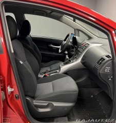 Toyota Auris 1,6 VVTi Luna 2010