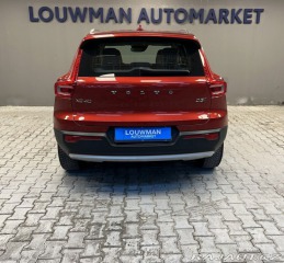 Volvo XC40 D3 AT AWD Momentum 2019