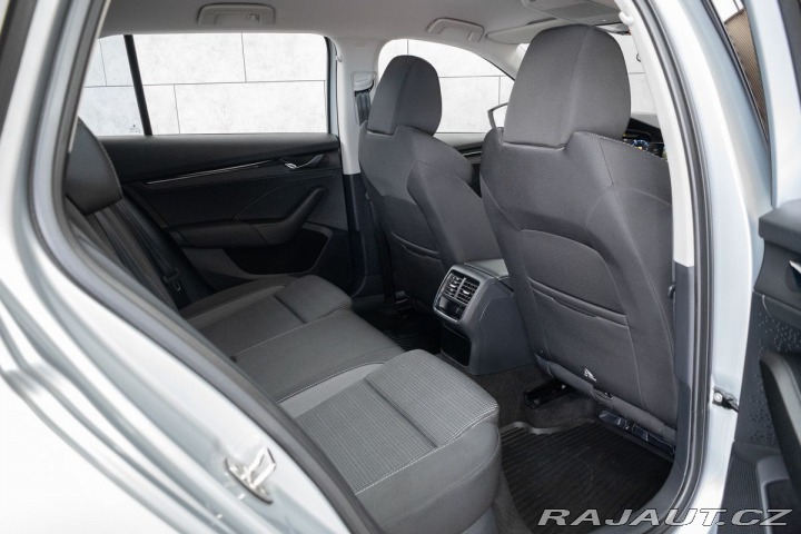 Škoda Octavia 2.0TDI 110kW DSG*AMBITION 2023