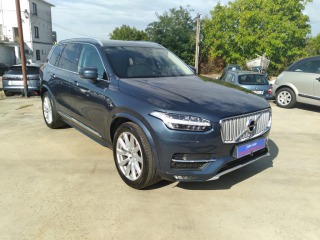 Volvo XC90 D5 AWD INSCRIPTION 7 MÍST