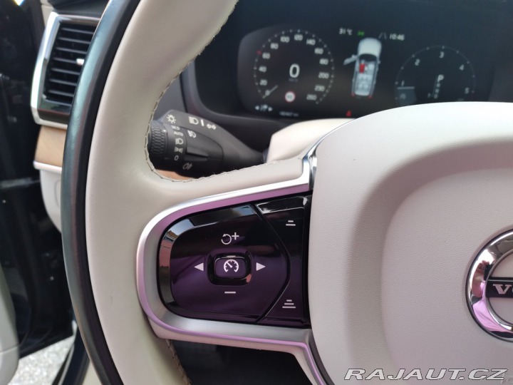 Volvo XC90 D5 AWD INSCRIPTION 7 MÍST 2018
