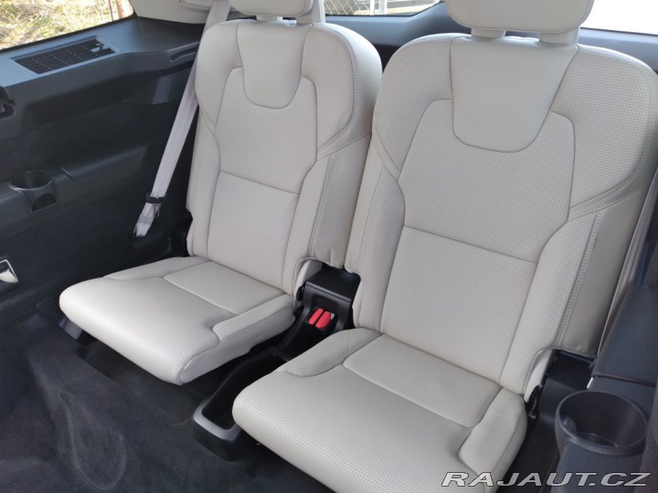 Volvo XC90 D5 AWD INSCRIPTION 7 MÍST 2018