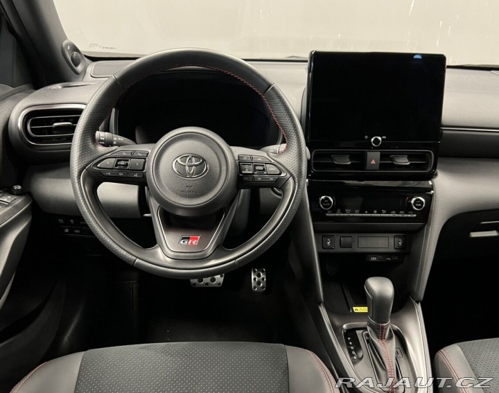 Toyota Yaris Cross 1.5 Hybrid AT GR SPORT VI 2025