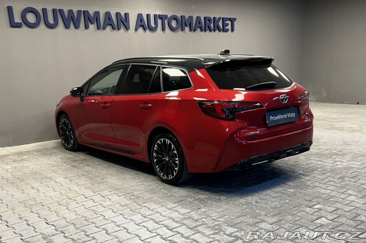 Toyota Corolla 1,8 HYBRID AT GR SPORT 2024