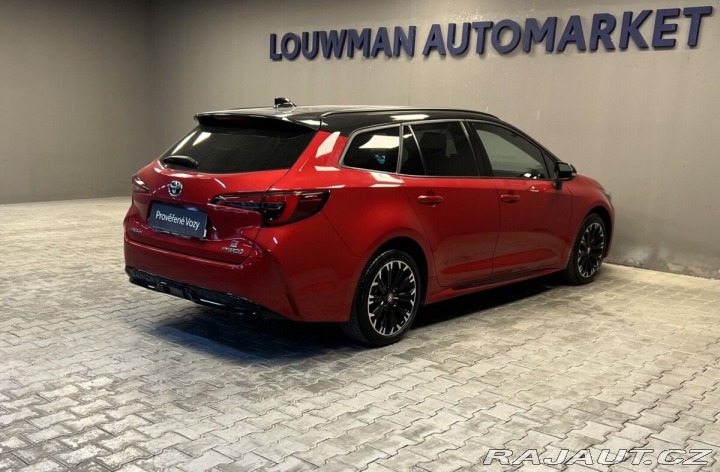 Toyota Corolla 1,8 HYBRID AT GR SPORT 2024
