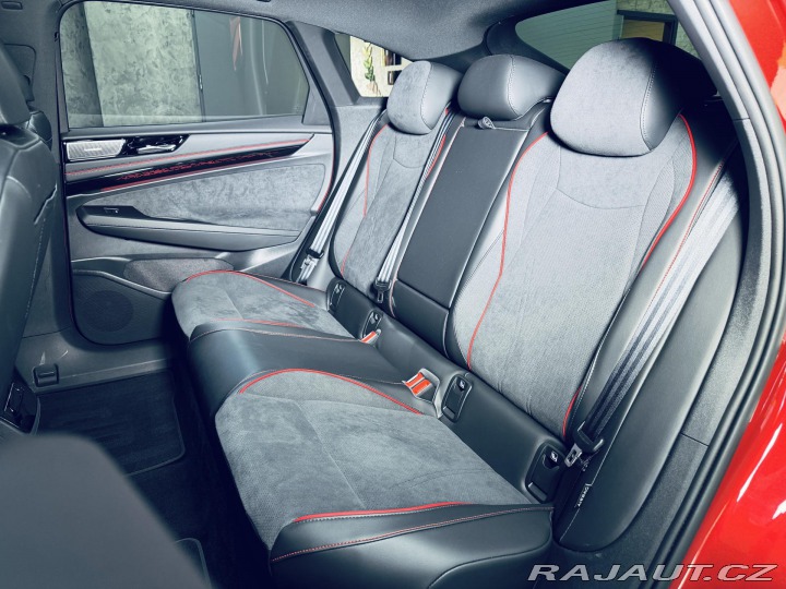 Volkswagen ID.7 GTX*4M*ZÁRUKA*TAŽNÉ*HEADU 2025