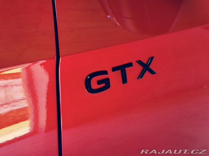 Volkswagen ID.4 GTX*4M*TAŽNÉ*360*ZÁRUKA*P 2025