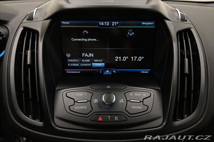 Ford Kuga 2,0 TDCi 110kW Tažné Záru 2015