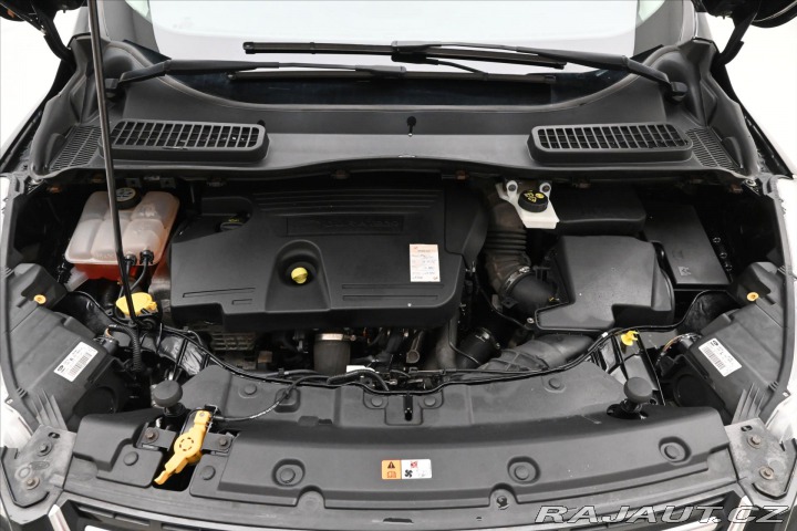 Ford Kuga 2,0 TDCi 110kW Tažné Záru 2015