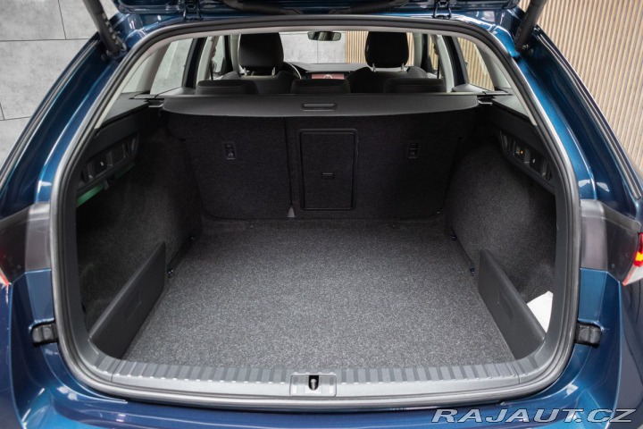 Škoda Octavia SCOUT 2.0 TSI 4x4*TAŽNÉ*D 2023