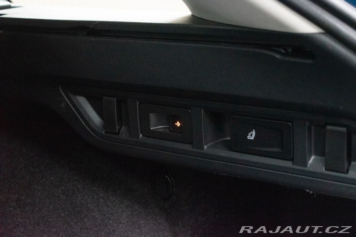 Škoda Octavia SCOUT 2.0 TSI 4x4*TAŽNÉ*D 2023