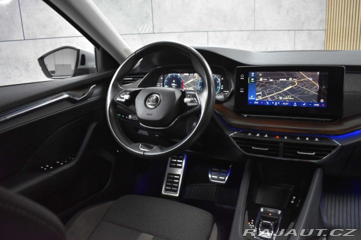 Škoda Octavia SCOUT 2.0 TSI 4x4*TAŽNÉ*D 2023