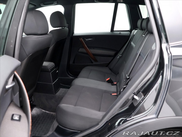 BMW X3 2,5 R6 141KW CZ Aut. 4x4 2004
