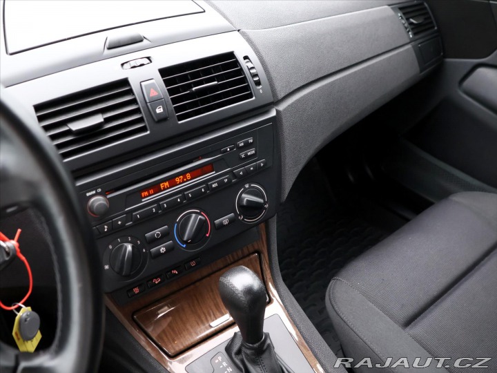 BMW X3 2,5 R6 141KW CZ Aut. 4x4 2004