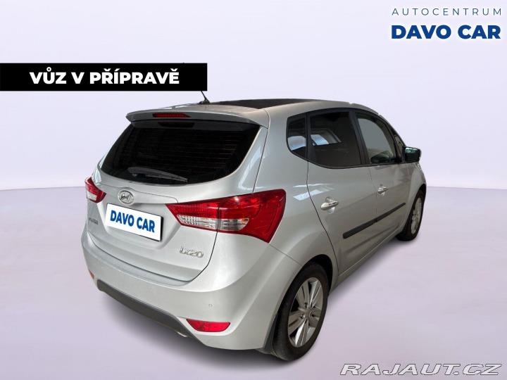 Hyundai ix20 1,6 92 kW CVVT Trikolor 2013