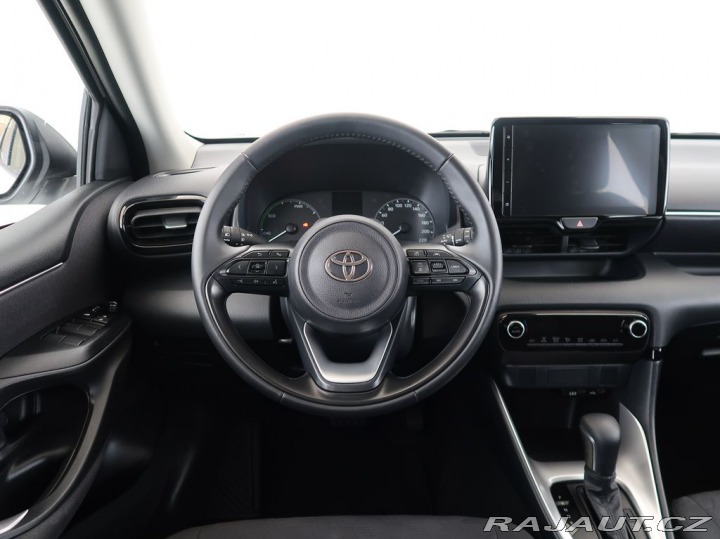 Toyota Yaris 1.5,Hybrid,e-CVT,Comfort, 2026