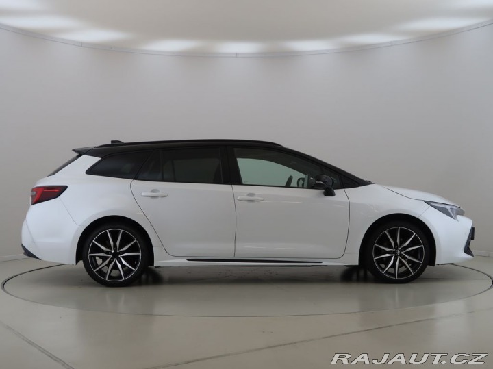 Toyota Corolla 2.0Hybrid,CZ,1Maj,GR-Spor 2023