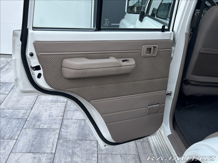 Toyota Land Cruiser 4,2 D 130PS HZJ76 LX 4x4 2013