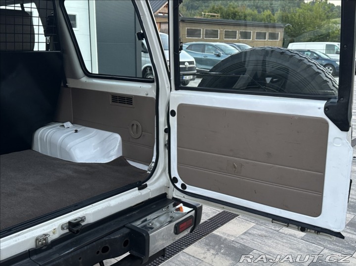 Toyota Land Cruiser 4,2 D 130PS HZJ76 LX 4x4 2013
