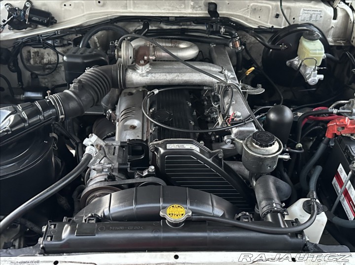 Toyota Land Cruiser 4,2 D 130PS HZJ76 LX 4x4 2013